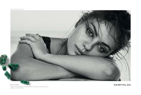 Mila Kunis tiếp tục đồng hành cùng quảng cáo mới nhất của Gemfields - Gemfields - Trang sức - Nhà thiết kế - Tin Thời Trang - Sao - Phong Cách Sao
