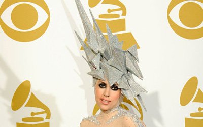 Armani: „Lady Gaga je moderni modni fenomen!“