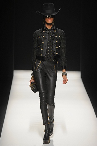 Moschino Collection Fall 2012 Ready to Wear - Moschino - แฟชั่นคุณผู้หญิง - แฟชั่นโชว์