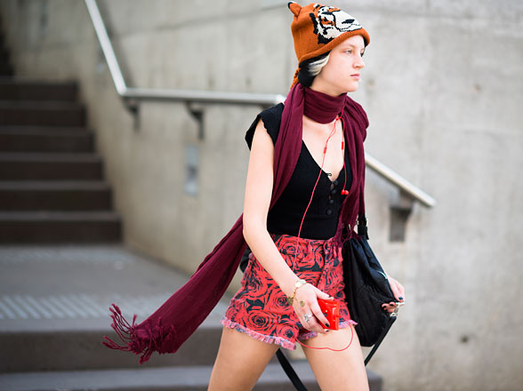 Energy & Sexy Street Styles at MBFWA Spring 2013 - Fashion - Women's Wear - Fashion News - Spring 2013 - Street Styles