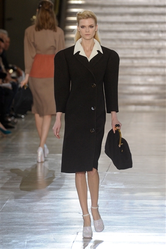 Miu Miu กับคอลเลคชั่นฤดูใบไม้ผลิ 2011 - แฟชั่น - ดีไซเนอร์ - อินเทรนด์ - แฟชั่นคุณผู้หญิง - เทรนด์ใหม่ - แฟชั่นโชว์