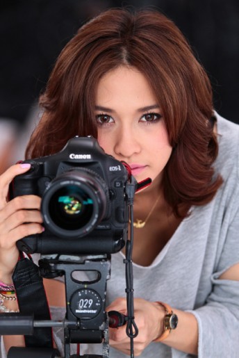พลอย เฌอมาลย์