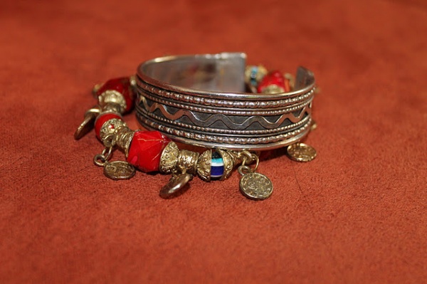The Power of Ethnic Jewels - Accessory