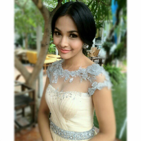 แต่งหน้าสวยเริ่ด เป๊ะ สไตล์ "ปุ๊กลุ๊ก" - แต่งหน้า - เมคอัพ - แต่งหน้าดารา - ปุ๊กลุ๊ก - ฝนทิพย์ - อดีตมิสไทยแลนด์ยูนิฯ - นางเอก