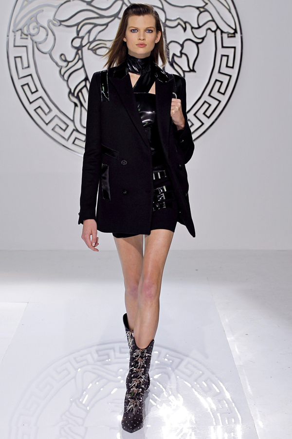 Sexy Versace Fall 2013 Collection at Milan Fashion Week - Versace - Fashion - Collection - Designer - Fall 2013 - Fashion Show