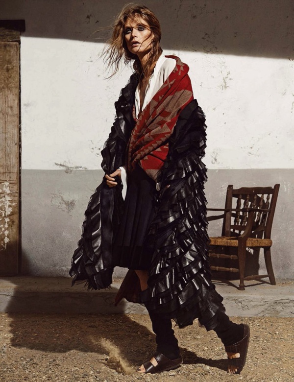Malgosia Bela gợi cảm cùng thời trang Bottega Veneta trên bìa tạp chí Vogue Đức tháng 5/2014 - Người mẫu - Tin Thời Trang - Thời trang - Hình ảnh - Thời trang nữ - Malgosia Bela - Bottega Veneta - Vogue Đức