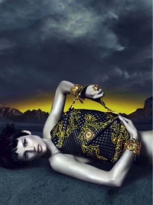 Bộ sưu tập túi xách Versace - sao có thể bỏ qua - tui xach - Versace