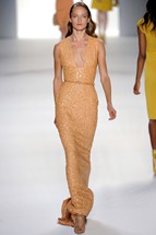 Thướt tha dáng ngọc cùng Elie Saab - Elie Saab - Thời trang nữ - Bo suu tap