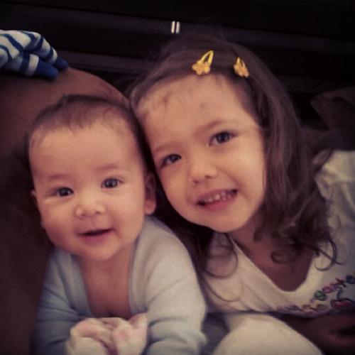 น่ารัก!! น้องเอเดน น้องเลล่า ลูกๆ สุดเลิฟของซินดี้ สิรินยา