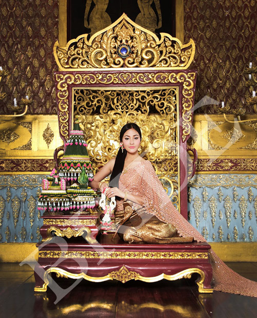 ชุดไทยประยุกต์ กับ สาวหน้าไทย ปุ๊กลุ๊ก ฝนทิพย์ - Bride Magazine - แฟชั่นแต่งงาน - ฝนทิพย์ วัชรตระกูล - ชุดไทย