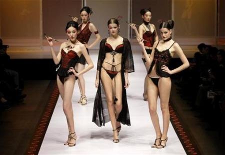 In pictures: China Fashion Week