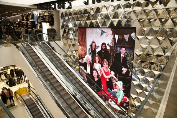 H&M khai trương cửa hàng thời trang tại quảng trường New York