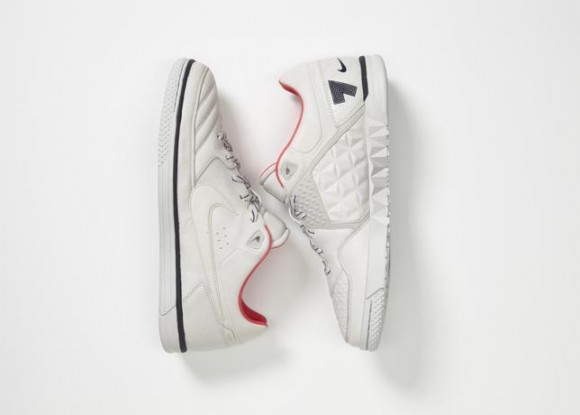 ไนกี้ ไฟฟ์ สตรีท กาโต (Nike5 Street Gato) รุ่น Gato CR7
