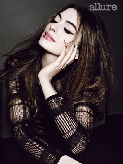 Anne Hathaway กับปก Allure - Celeb Style - ความงาม - นางแบบ - อินเทรนด์ - แฟชั่นวัยรุ่น - เคล็ดลับ - แฟชั่นคุณผู้หญิง - แฟชั่น - แฟชั่นดารา - เครื่องสำอาง