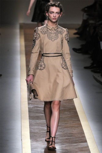 Princesses from Valentino Spring 2012 RTW - Fashion Show - Valentino