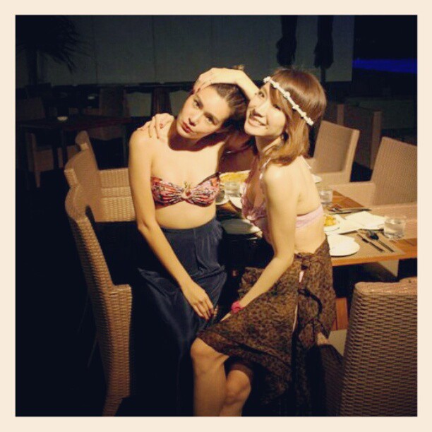 ปาร์ตี้สละโสด เบล ไชน่าดอลล์ กับเพื่อนสาวสุดเซ็กซี่