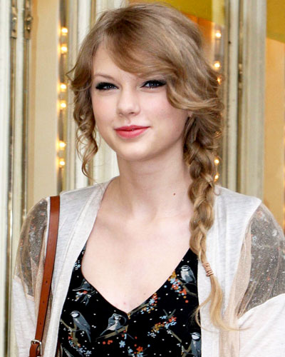 Beautiful Hairstyle: Side Braids from Hunger Games - Hair