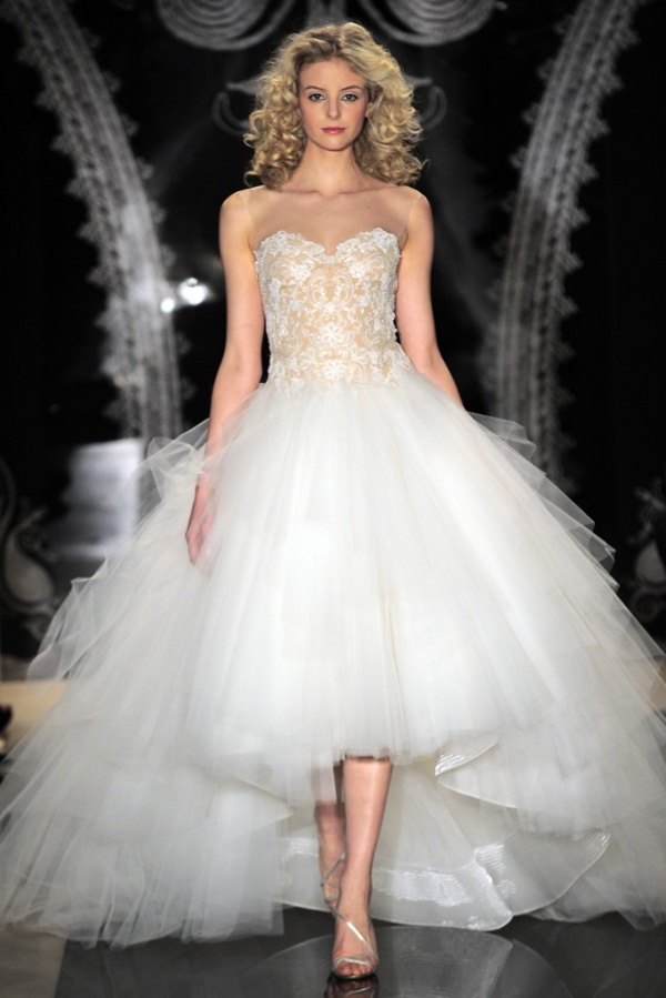 Quyến rũ, kiêu sa cùng BST váy cưới Xuân 2014 từ Reem Acra - Bộ sưu tập - Nhà thiết kế - Thời trang cưới - Váy cưới - Thời trang - Reem Acra - Xuân 2014