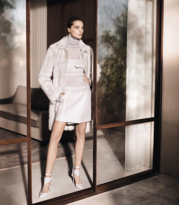 Daria Werbowy chụp ảnh quảng cáo BST Salvatore Ferragamo Thu / Đông 2013-14. - Salvatore Ferragamo - Daria Werbowy - Thu / Đông 2013 - Nhà thiết kế - Thời trang nữ - Bộ sưu tập