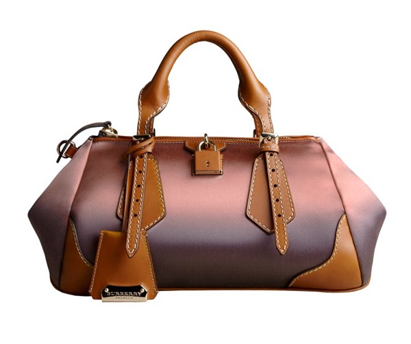 Outstanding and Luxurious Burberry Prorsum's The Blaze Bag - Burberry Prorsum - Accessory - Designer - Collection - Spring / Summer 2013 - Fashion - Bag