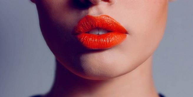 Prolećni trend: Usne u boji mandarine