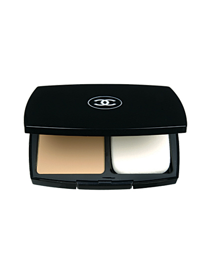 Necessary products for beautiful make up - Makeup