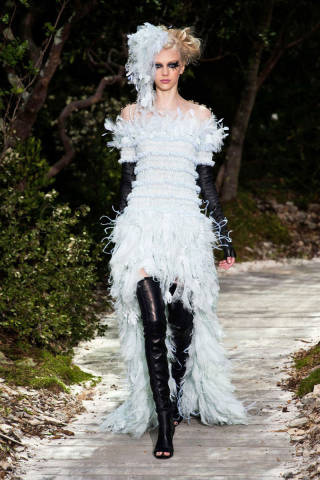 คอลเลคชั่นใหม่ๆปี 2013 ของ Chanel - แฟชั่น - แต่งหน้า - แฟชั่นคุณผู้หญิง - เคล็ดลับ - นางแบบ - ความงาม - เทรนด์ใหม่ - อินเทรนด์