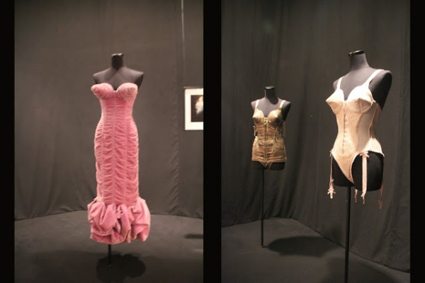 Buổi triễn lãm thời trang tuyệt vời của Jean-Paul Gaultier tại bảo tàng Brooklyn - Jean-Paul Gaultier - Nhà thiết kế - Thư viện ảnh - Triễn lãm thời trang - Tin Thời Trang