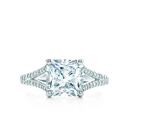 แบบแหวนสุดคลาสสิก สวยเก๋ จากแบรนด์ Tiffany - แบบแหวน - แหวนเพชร - แหวนหมั้น - แหวนแต่งงาน - จิวเวอร์รี่ - แบรนด์ Tiffany