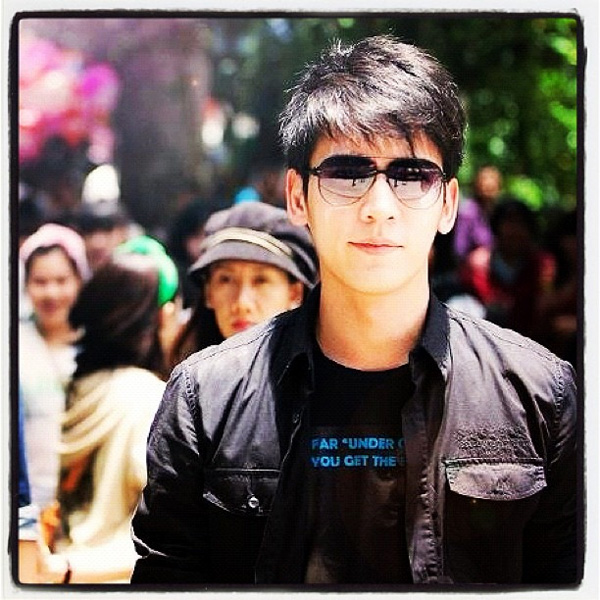 ชมคอลเลคชั่นแว่นกันแดดเท่ๆ ของเหล่าหนุ่มหล่อ - Celeb Style - แฟชั่นดารา - แว่นตา - แว่่นตากันแดด - คอลเลคชั่น