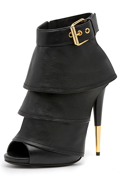 Những đôi giày cá tính trong BST Thu của Giuseppe Zanotti - Giuseppe Zanotti - Thời trang nữ - Nhà thiết kế - Bộ sưu tập - Giày dép - Thu 2013 - Thời trang