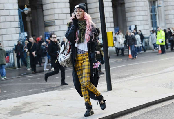 Street Style tại Tuần lễ thời trang Luân Đôn Thu/Đông 2014-15 [PHẦN 2] - Street Style - Xuống phố - Thu/Đông 2014-15 - Luân Đôn - Thời trang - Hình ảnh - Bộ sưu tập - Thư viện ảnh