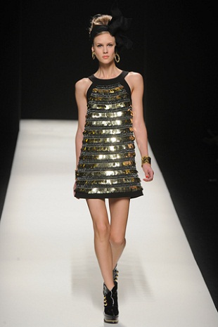 Moschino Collection Fall 2012 Ready to Wear - Moschino - แฟชั่นคุณผู้หญิง - แฟชั่นโชว์