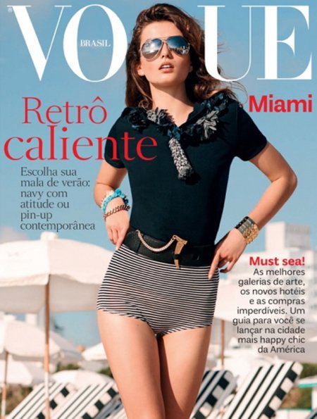 ชุดว่ายน้ำสวยเก๋สไตล์เรโทรบนปก Vogue บราซิล