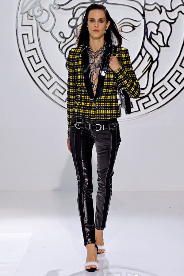 Sexy Versace Fall 2013 Collection at Milan Fashion Week - Versace - Fashion - Collection - Designer - Fall 2013 - Fashion Show