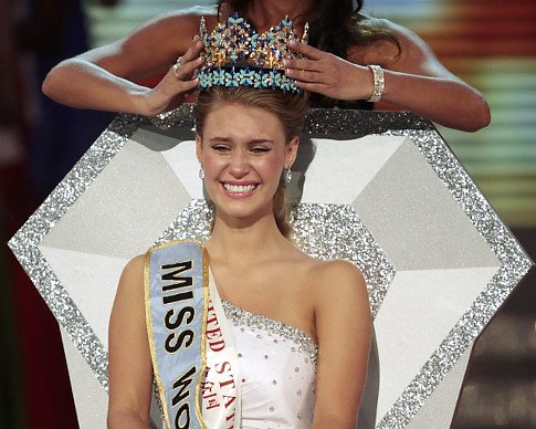 American Alexandria Mills wins Miss World 2010 in China