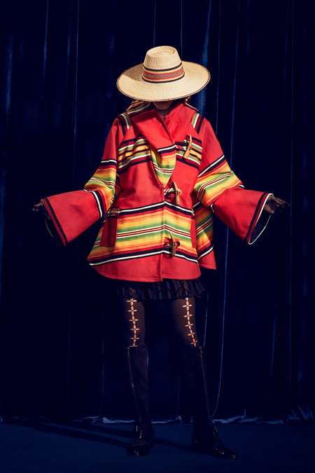 BST Thu 2014 với những chiếc áo choàng tinh nghịch từ Lindsey Thornburg - Lindsey Thornburg - Thu 2014 - Thời trang nữ - Thời trang - Nhà thiết kế