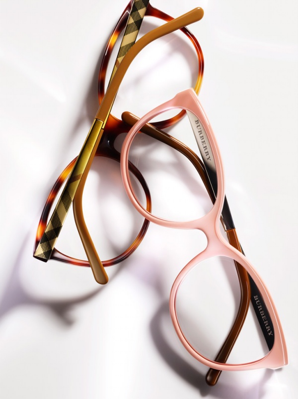 Chạm gần hơn BST Eyewear Spark cực thời trang của Burberry - Burberry - Mắt kính - Bộ sưu tập