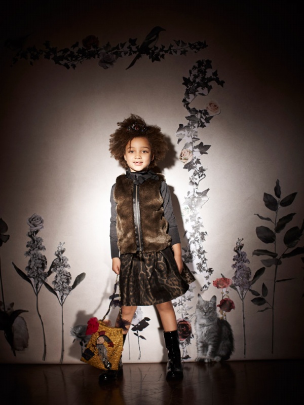 Lanvin Petite Fall / Winter 2013 Kid Collection. - Lanvin - Fall / Winter 2013 - Collection - Fashion - Kids' Wear - Fashion News - Designers