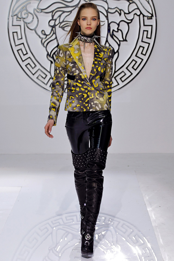 Sexy Versace Fall 2013 Collection at Milan Fashion Week - Versace - Fashion - Collection - Designer - Fall 2013 - Fashion Show