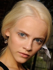 White Eye Makeup Trend 2010 - Makeup