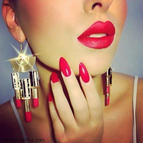 Sexy and Glamorous Red Nail Art Inspirations for Cold Season