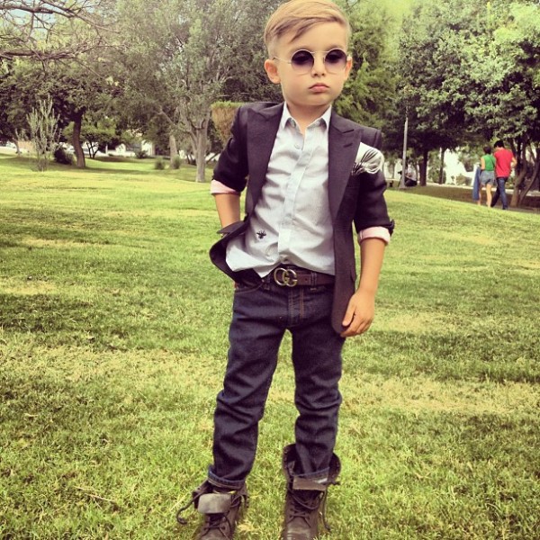 เจ้าพ่อแฟชั่นสุดหล่อ Alongso Mateo หนุ่มน้อยวัย 5 ขวบ น่ารักได้อีก!! - แฟชั่นคุณหนู - แฟชั่นเด็ก - การแต่งตัวเด็ก - เจ้าพ่อแฟชั่น - หนุ่มน้อย 5 ขวบ - นายแบบตัวน้อย - Alongso Mateo