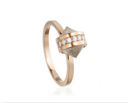 แบบแหวนแต่งงาน สไตล์เก๋ สวยมีคุณค่า!! - แหวนแต่งงาน - แบบแหวนหมั้น - แบบแหวนแต่งงาน - แหวนเพชร - จิวเวอร์รี่