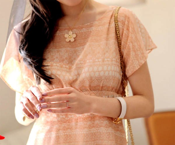 เริ่ด!! ไอเทมลายดอก ผ้าพันคอ สร้อย หมวก ที่มัดผม สวยแจ่ม!! - Accessories - เครื่องประดับ - แฟชั่นลายดอก - ไอเทมลายดอก - ผ้าพันคอ - หมวก - สร้อยคอ - ที่คาดผม