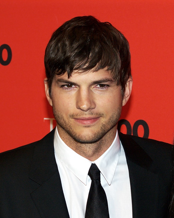 ส่องคุณพ่อหมาดๆ Ashton Kutcher - Celeb Style