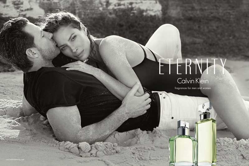 Christy Turlington cùng chồng xuất hiện mùi mẫn trong quảng cáo mới dành cho nước hoa Calvin Klein Eternity