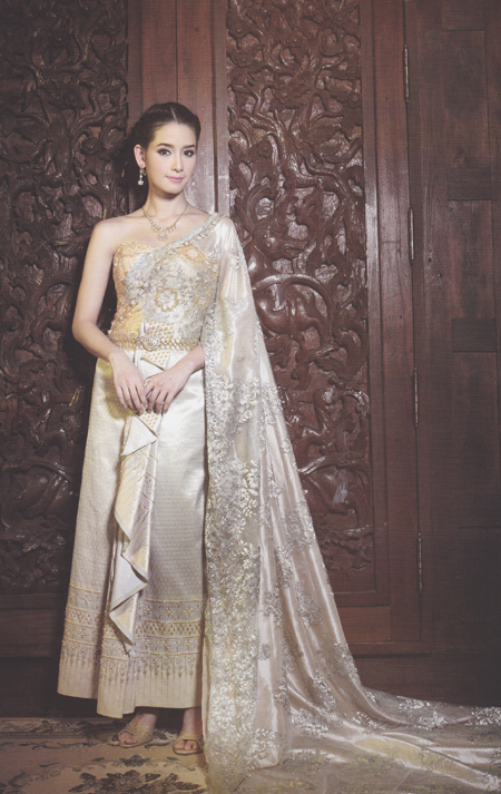 หรูหรา อลังการ แบบ "ชุดไทยแต่งงาน" สไตล์เจ้าหญิงโบราณ - แฟชั่นแต่งงาน - ชุดแต่งงาน - ชุดไทยแต่งงาน - ชุดไทย - สไตล์เจ้าหญิงโบราณ