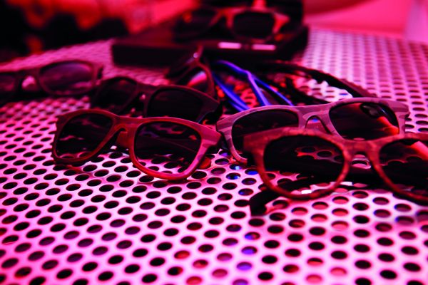 แว่นตาเรืองแสงจาก Italia Independent - แฟชั่น - Accessories - แว่นตา - Italia Independent - Lapo Edovard Elkann - แว่นกันแดด - แฟชั่นนิสต้า - แบรนด์ดัง