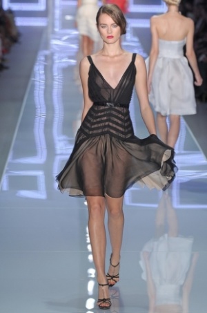 Romantic & Vintage in Christian Dior Spring 2012 - Women's Wear - Fashion Show - Christian Dior